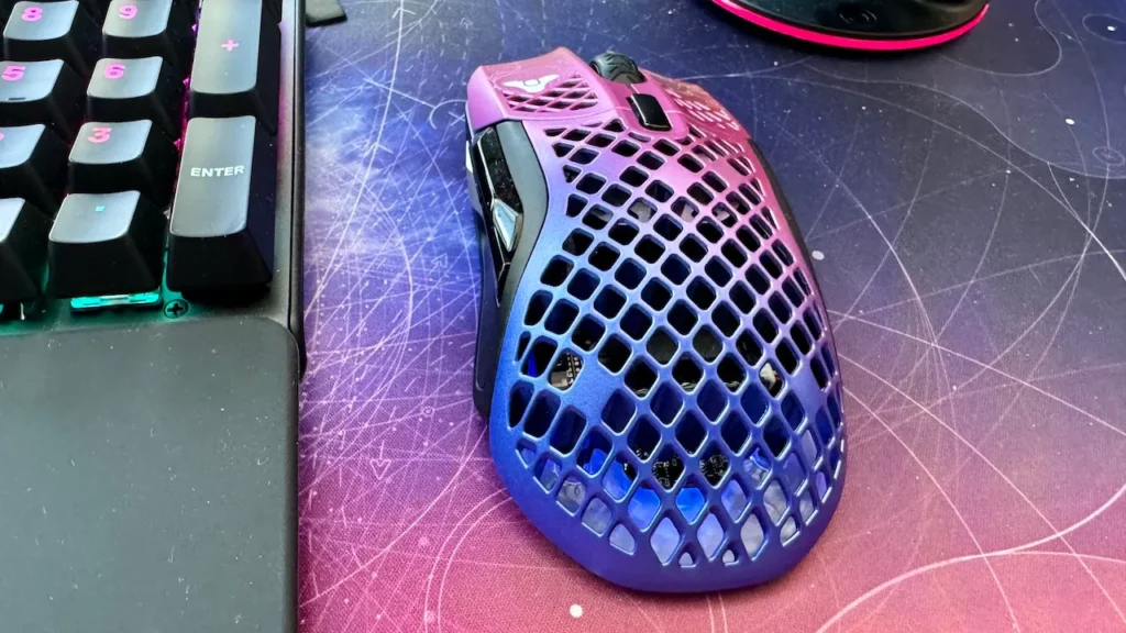 Aerox 5 WL: Sleek, comfy mouse delivering strong gaming performance